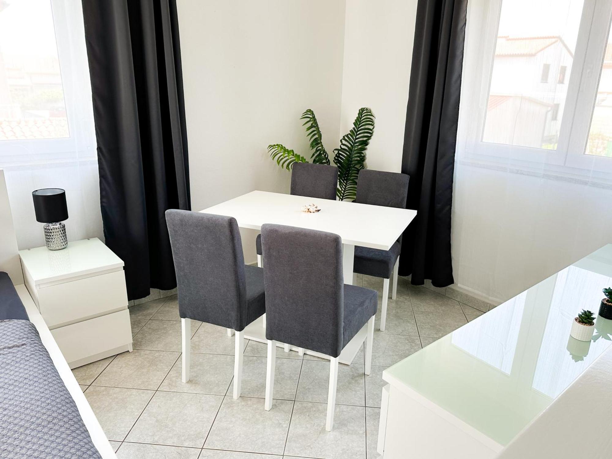 Sunside Apartments Pula Dış mekan fotoğraf